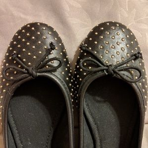 Steve Madden Black Flats